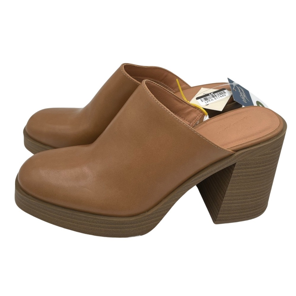 UNIVERSAL THREAD - Women’s Tess platform mule heels. - Picture 6 of 9